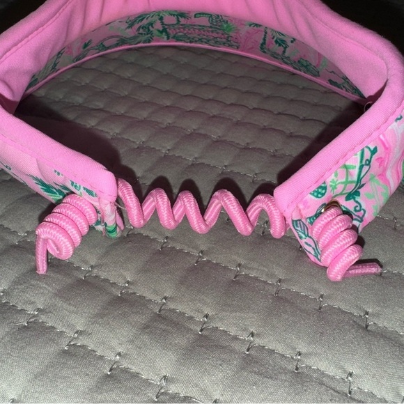 Lilly Pulitzer Tropical Pink and Green Visor wristlet and 2 scrunchie Set. main image 11